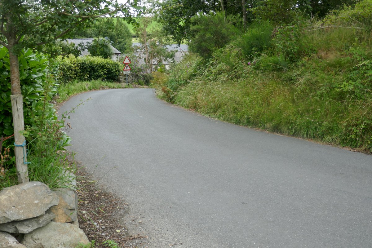 TheLengthsman's tweet photo. Been #drainspotting and road widening some twisty bends in #Beckside, #KirkbyinFurness this morning ~ making the road safer for drivers and walkers https://t.co/Sd5LSHoRoY
