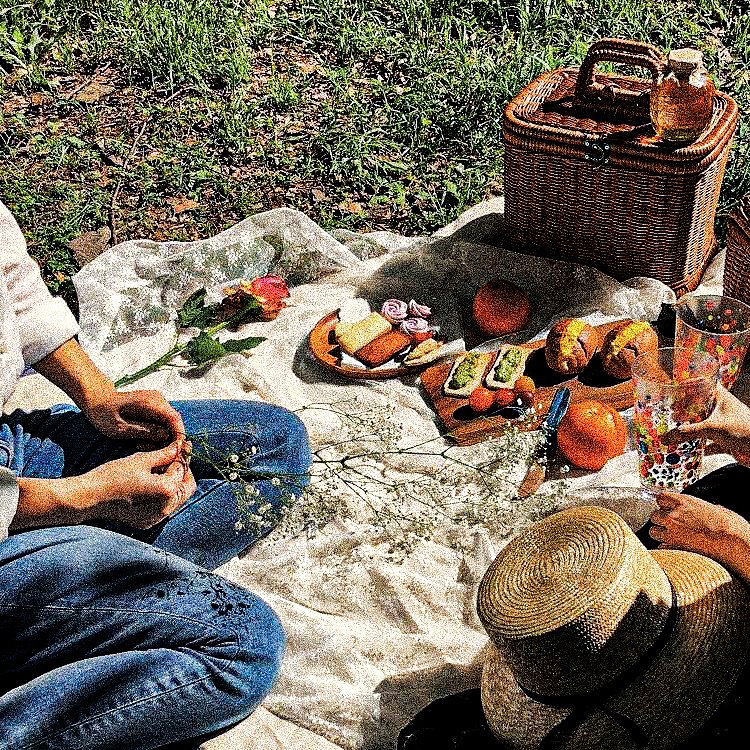 : 💅🏻 -) ₊  ﾟ⁎ 𝖋orew 𝖗ose 𖠵 9 7 ‘ s
      ❨     แลกฟอล 𓐄 ตามทัก     ❩
ߪ ยพท ลฟตท 🧫