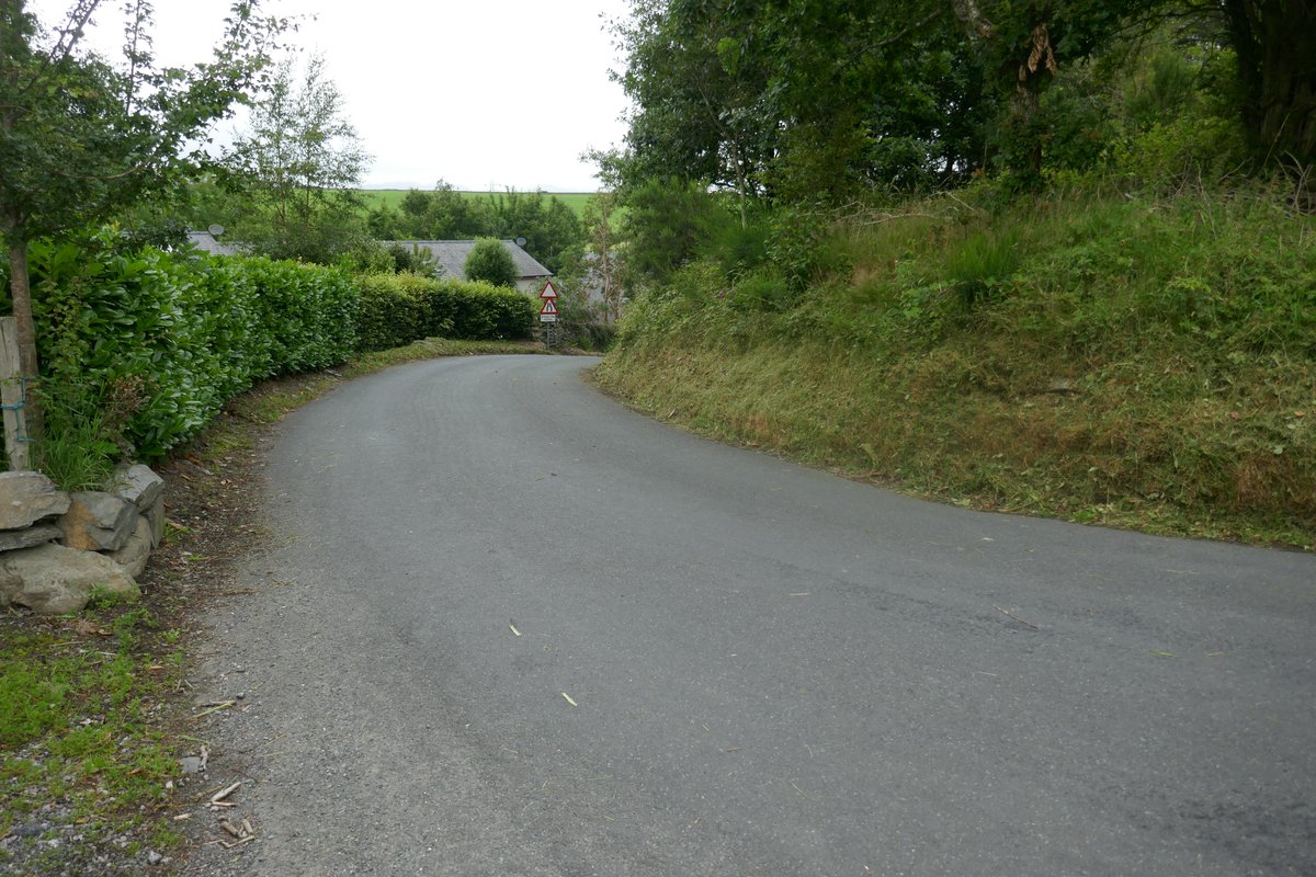 TheLengthsman's tweet photo. Been #drainspotting and road widening some twisty bends in #Beckside, #KirkbyinFurness this morning ~ making the road safer for drivers and walkers https://t.co/Sd5LSHoRoY