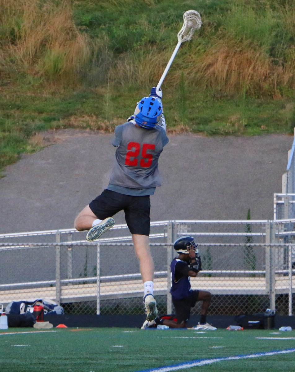 _KCF_'s tweet photo. Nice air, @l_harned15 https://t.co/xpZp0QXr4t