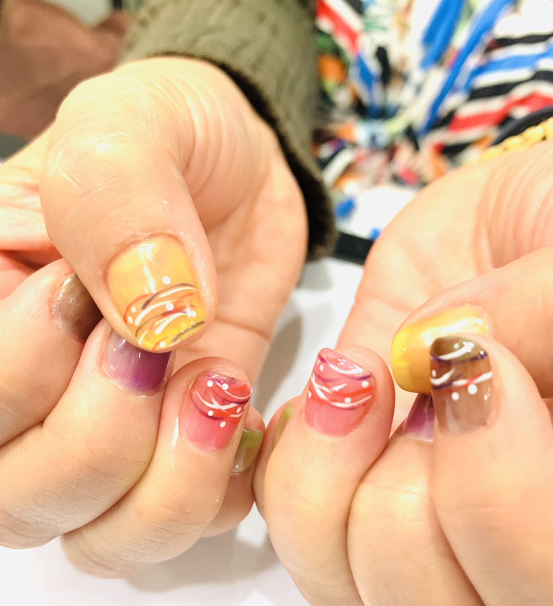 naokodoibanno's tweet photo. ヨーヨーネイル
#nailquick
#nail
#ネイルパフェ https://t.co/W2SCdzLY3V