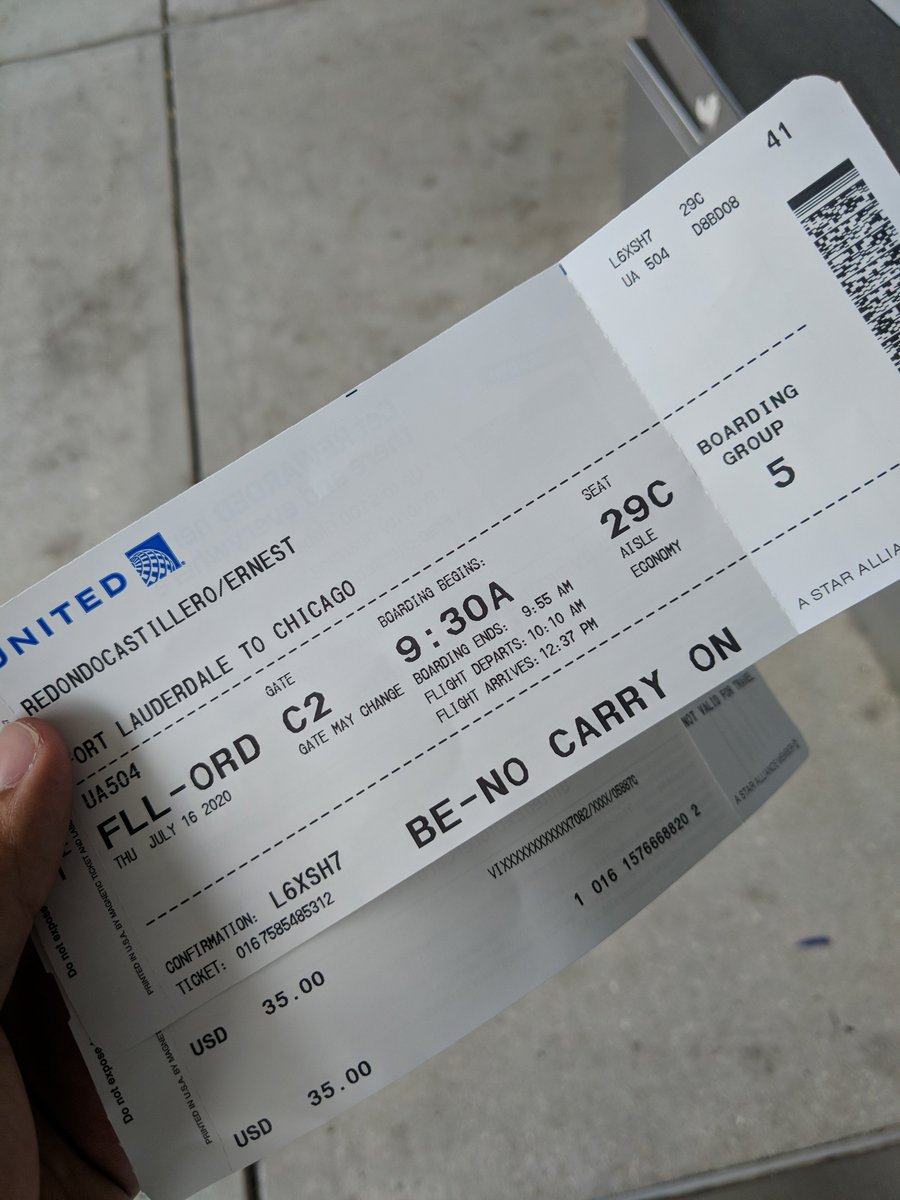 DieselworkLemon's tweet photo. @united @FLLFlyer $35 cuz you don't allow me to carry my bag on an empty airplane , what a disgrace of airline , never again ...
Hopefully I'm getting water on the flight 🙄 https://t.co/RmRtcipBDA