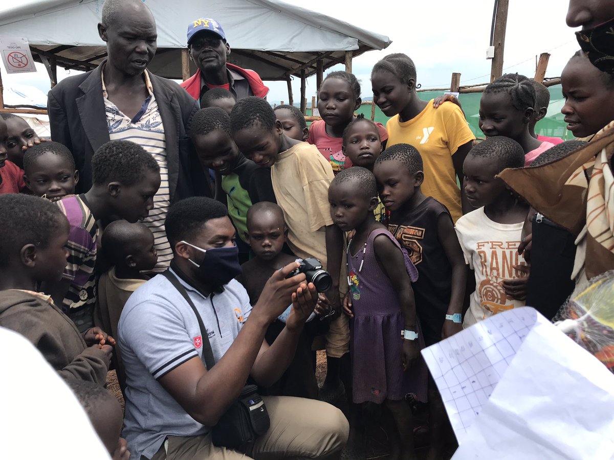 M_ShawnNicholas's tweet photo. Not only does photography allow one to express themselves, but it also helps bring focus to positive life experiences, enhances self-worth, &even reduces stress hormone cortisol. I had a photography session with new arrival refugee children from DRC in Zombo. It was exciting:) https://t.co/9g3KBXQEsK