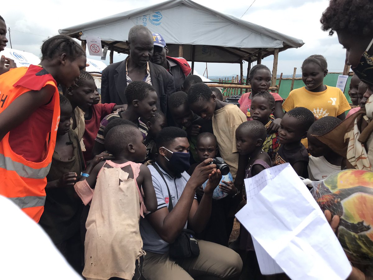 M_ShawnNicholas's tweet photo. Not only does photography allow one to express themselves, but it also helps bring focus to positive life experiences, enhances self-worth, &even reduces stress hormone cortisol. I had a photography session with new arrival refugee children from DRC in Zombo. It was exciting:) https://t.co/9g3KBXQEsK