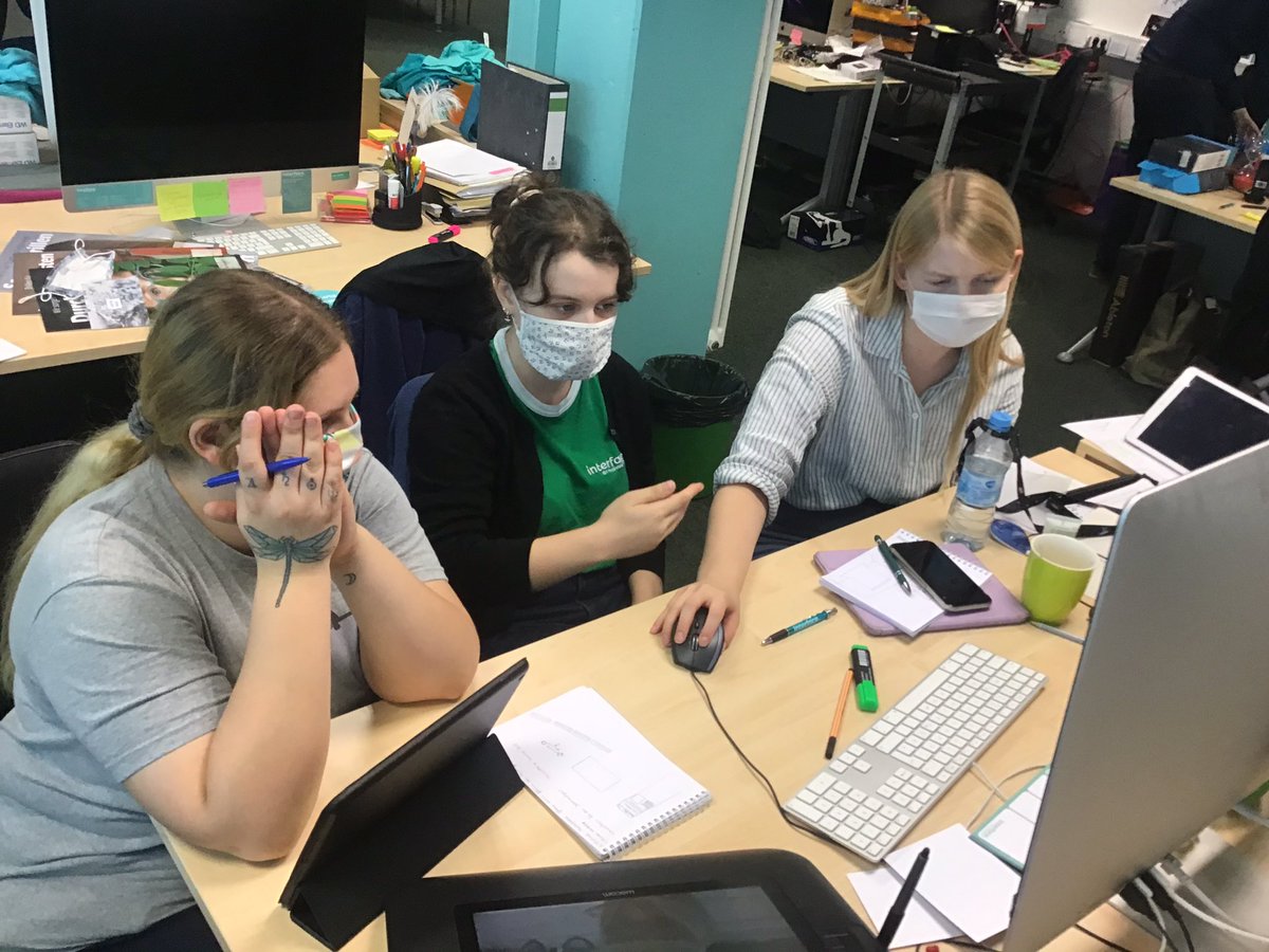 mwinterface's tweet photo. die vorbereitungen für interchange. unser live magazin sind im endspurt. jetzt gehts in die heiße phasen und wir legen nocheinmal richtig los !🚀 infos folgen😁 #hyped #interchange #mediengestalter #interface #heidelberg #neckargemünd #berufsbildungswerk #bbw_neckargemünd https://t.co/kUtzBALd66