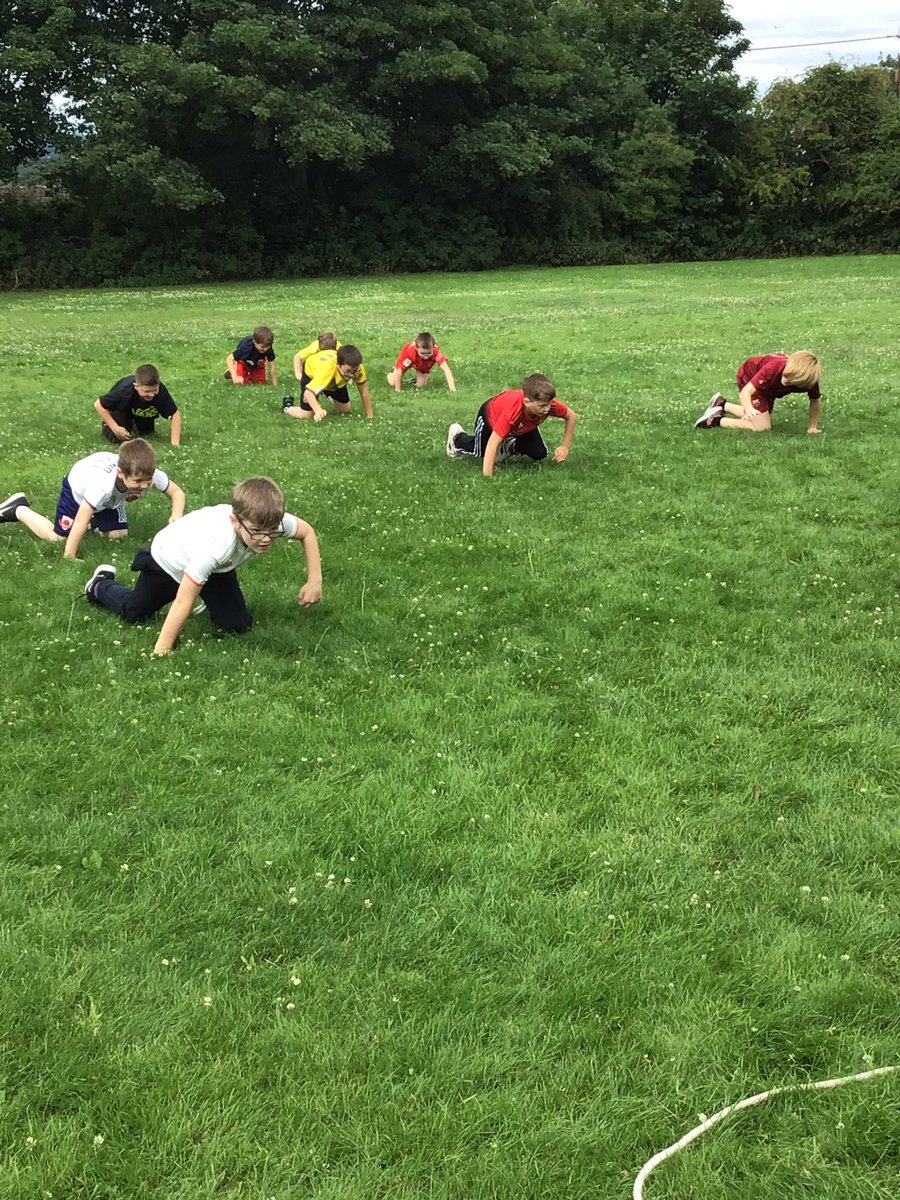 OlqopPrimary's tweet photo. Bubble sports day! @HimidClass https://t.co/5PuKfXzmA1