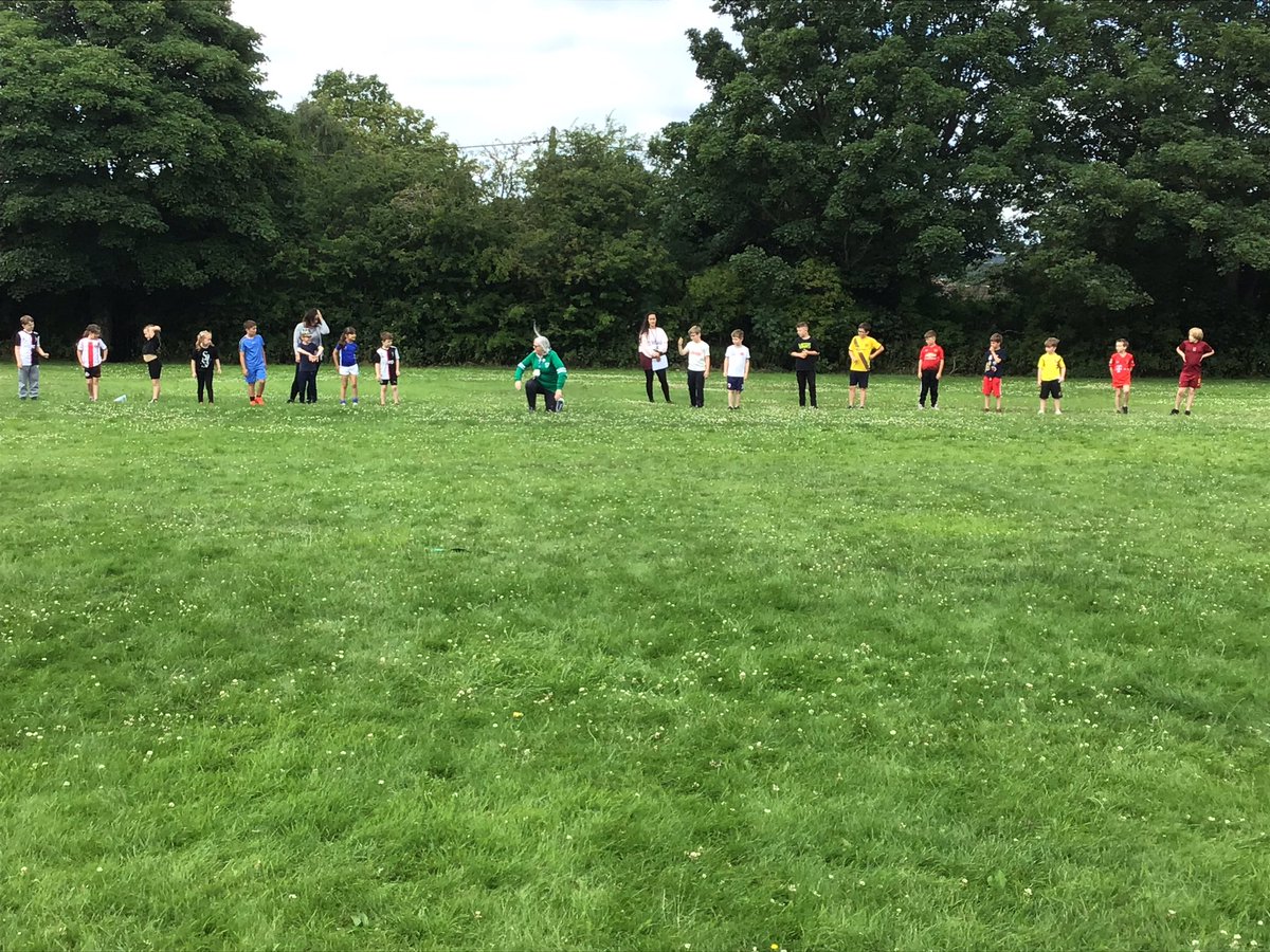 OlqopPrimary's tweet photo. Bubble sports day! @HimidClass https://t.co/5PuKfXzmA1