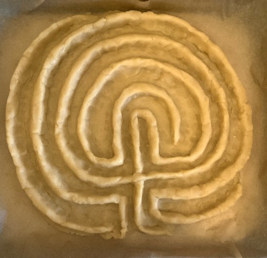 NewsteadWood's tweet photo. Abby in 9S made this amazing labyrinth in dough for her maths enrichment, then baked it! #LostInBaking #BreadEnd #WeAreNewstead #EducationWithCharacter https://t.co/hbfZzSZ244