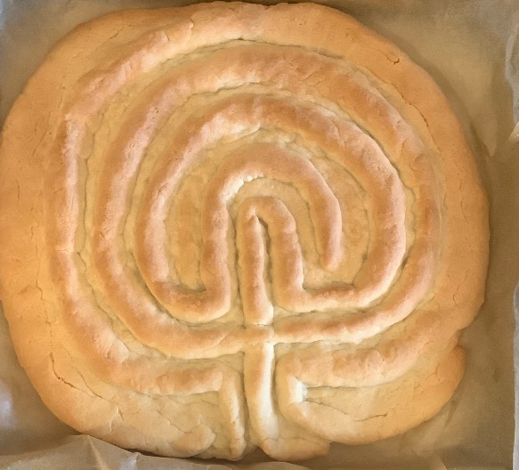 NewsteadWood's tweet photo. Abby in 9S made this amazing labyrinth in dough for her maths enrichment, then baked it! #LostInBaking #BreadEnd #WeAreNewstead #EducationWithCharacter https://t.co/hbfZzSZ244