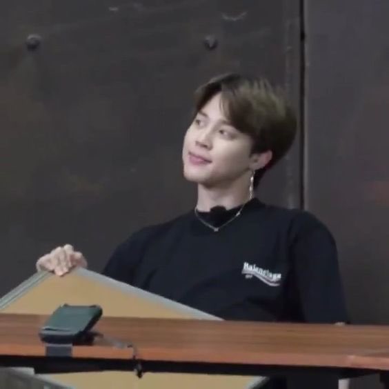 * ᴊᴀɴᴇ🍅🥨 (rest) tweet media