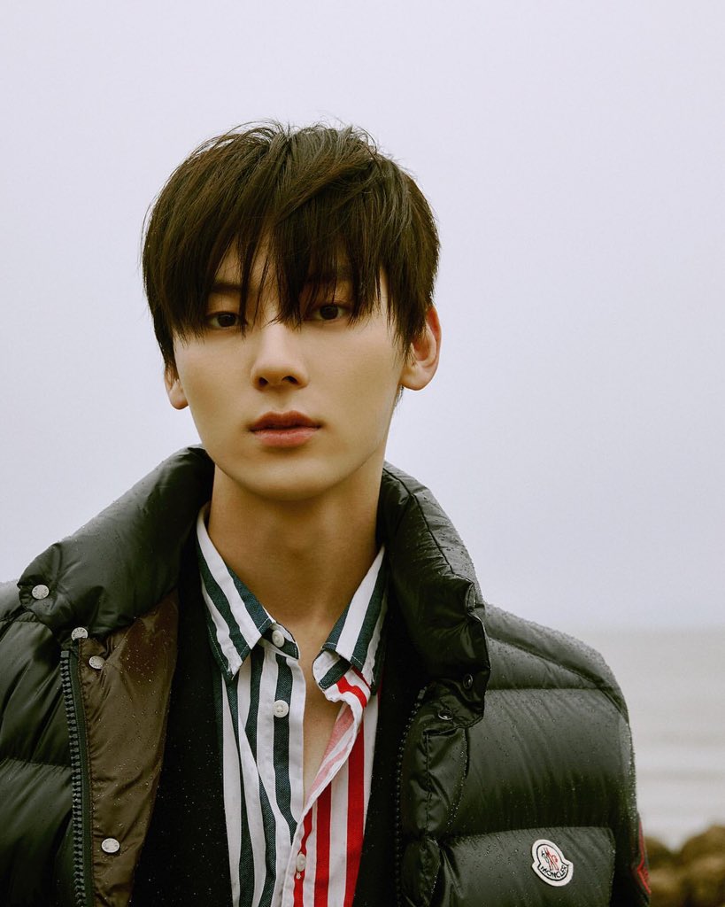 _at_daybreak__'s tweet photo. 몽클레르 보이스

https://t.co/rLUToukgpk
#황민현 https://t.co/rDPhM6DeUg