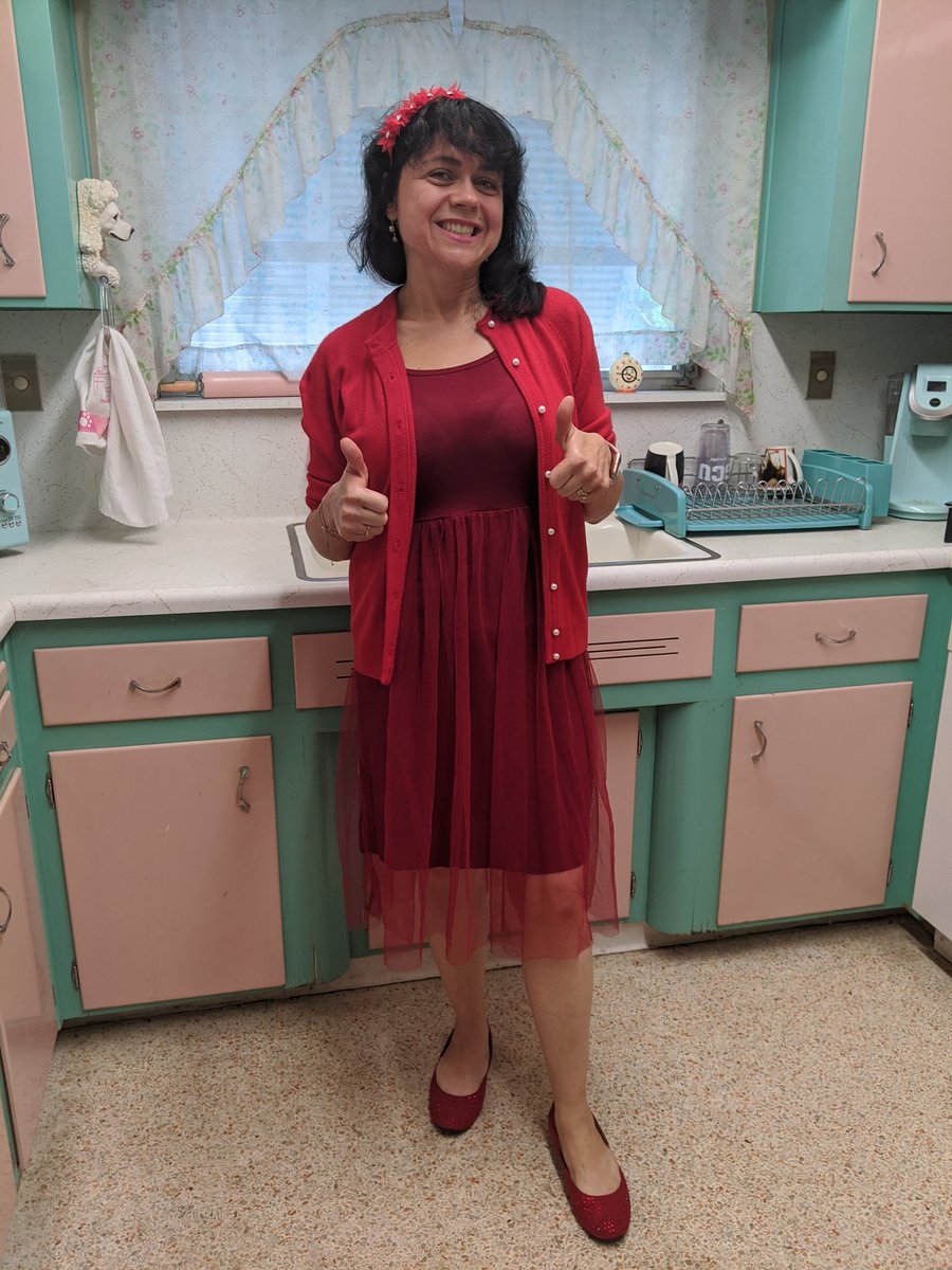 #VirtuallyUnstoppable <a href="/SynergyMDCPS/">Synergy MDCPS</a> - Day 2 . Dressed in red to support the great <a href="/MDCPSNorth/">M-DCPS North Region</a> and <a href="/MDCPS/">Miami-Dade Schools</a> with @mariatrod664 <a href="/bccespedes/">Dr Cespedes (Correa)</a> <a href="/AEdwardsShin/">Ariel Edwards-Shinhoster</a> <a href="/echej31/">Julio A. Echemendia</a> @msmerrymac10