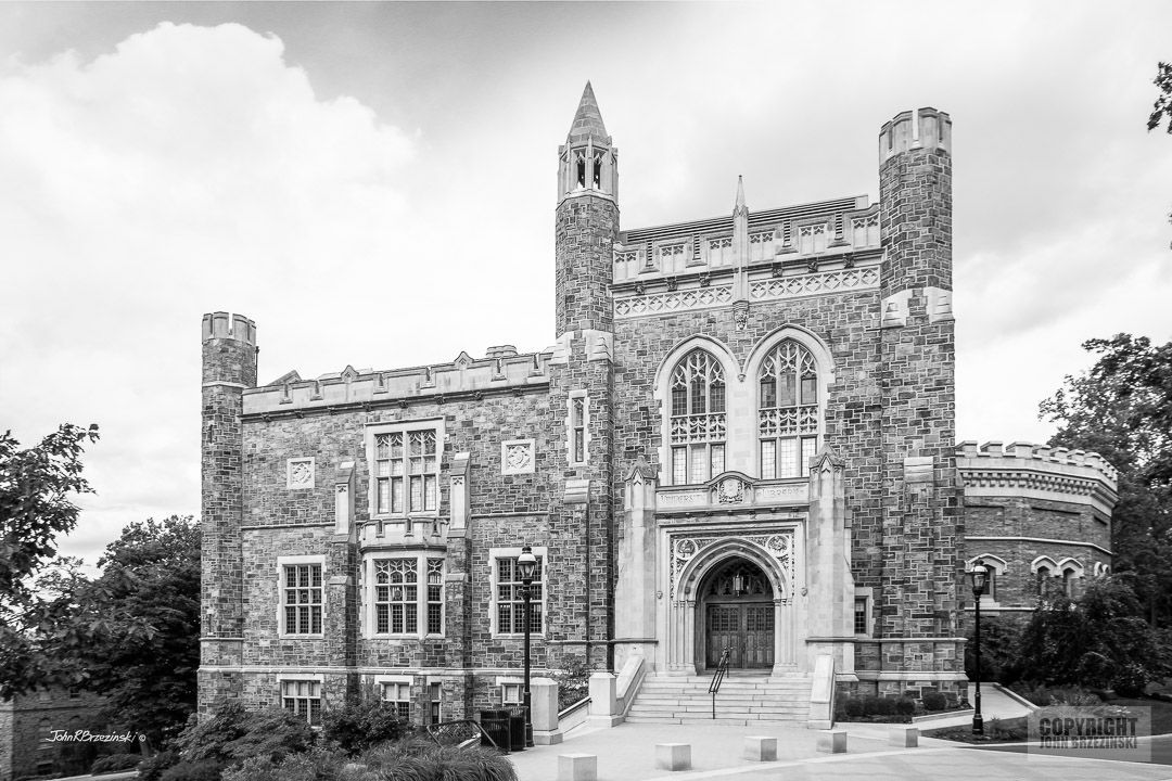 universityicons's tweet photo. Today's featured university icon is Linderman Library at Lehigh University in Bethleham, PA https://t.co/v0R06usnwo @LehighU #LehighUniversity #architecture #campus #campuslife #campustour #college #collegedays #collegelife #collegetour #picoftheday #graduation #photography https://t.co/3FMRQDo0bl