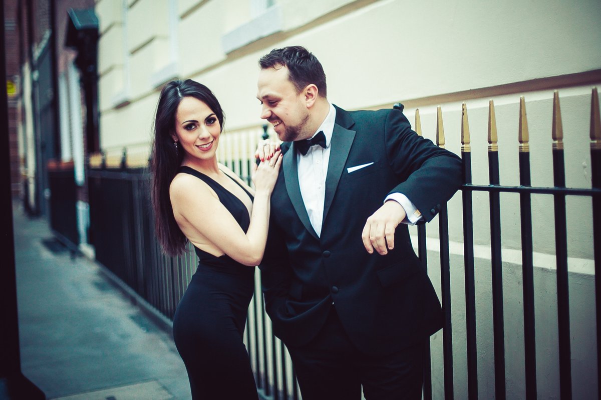 popsfishnchips's tweet photo. Guess whose back for LIVE Virtual #FishNGigs this Friday?
That's right - this Friday @shane_hampsheir and @CrystalCimaglia will be performing on Poppies Facebook Live from 8.30pm, bringing brilliant music back to your Friday night! 🎤 https://t.co/8fSnt52hya