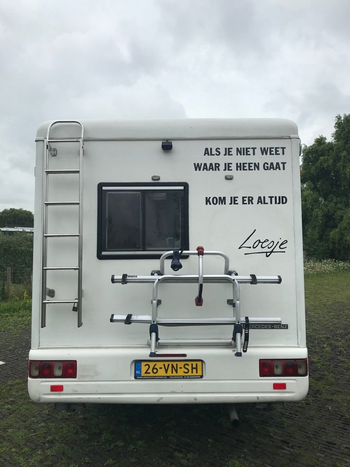 LoesjeNL's tweet photo. #loesje #vakantieineigenland https://t.co/atlBl5LcUu
