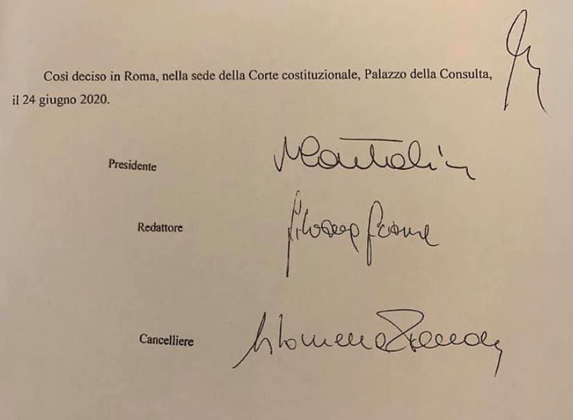 TNannicini's tweet photo. Sembra una piccola cosa, ma queste tre firme entrano di diritto nella storia della nostra giovane Repubblica 🇮🇹 https://t.co/2ICzyr02ce