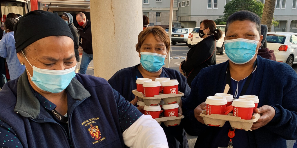 vidaecaffe's tweet photo. Not all superheroes wear capes! Yesterday we visited the frontline workers at Groote Schuur Hospital and shared our appreciation by keeping them warm on a Winter's day. Muito Obrigado to all those working day and night to help keep the rest of us safe  #letsbebettertogether https://t.co/fUc13XzT73