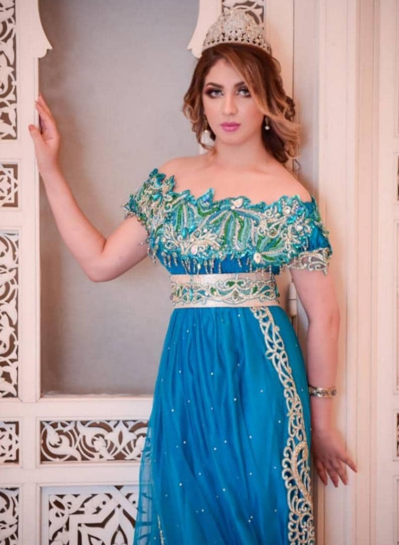 SuhilaBnLachhab's tweet photo. #مساء_الخير #البلوزة_الوهرانية 
#الجبة_الجزائرية #تنوع_لباسنا_الجزائري #الجزائر_البلد_القارة_الثقافية #العروس_الجزائرية #العروس #الجزائر #الجبين_حلي_جزائري #سهيلة_بن_لشهب #souhilabenlachhab https://t.co/KjXidGCwbO