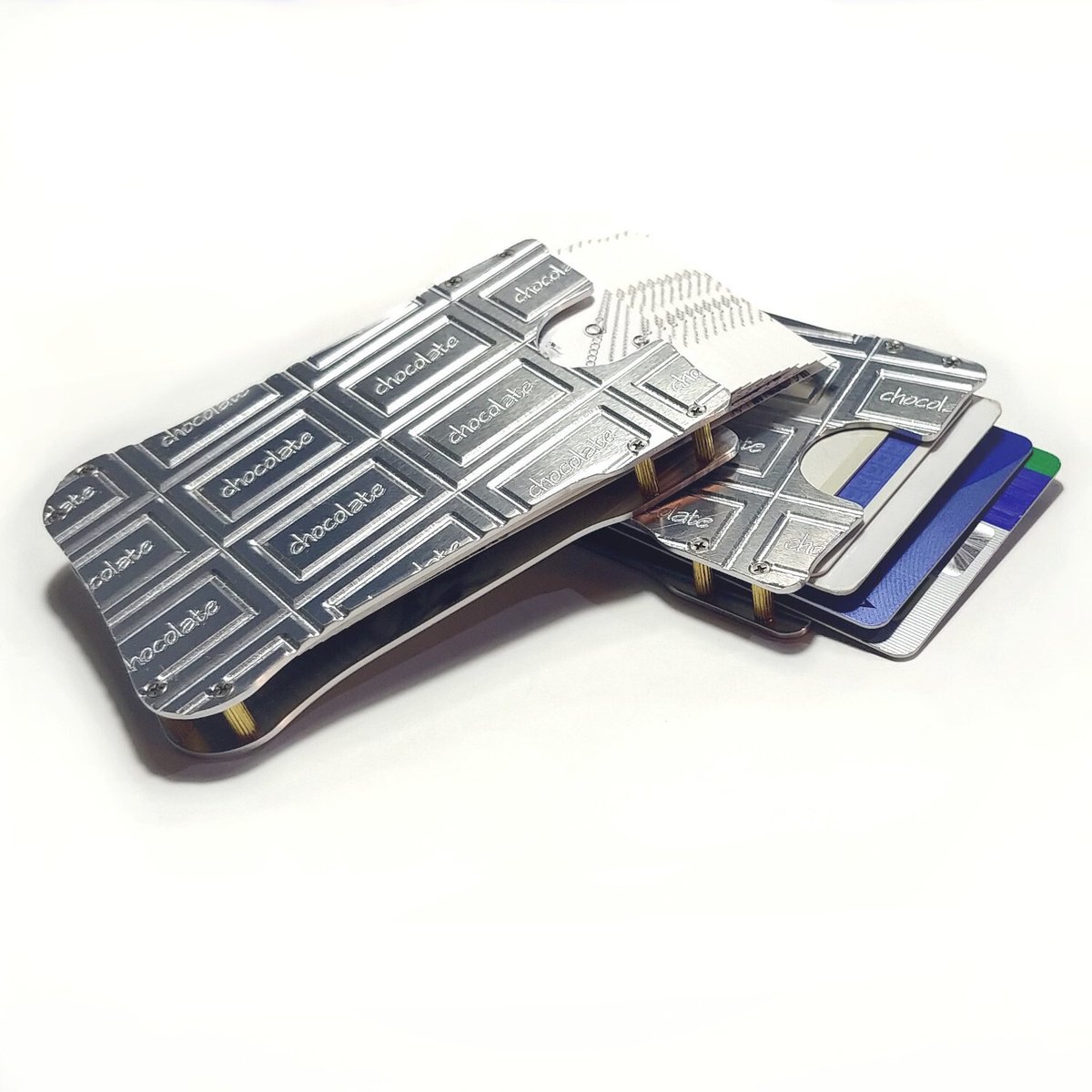 公式 ヴィレッジヴァンガード 名刺入れって意外と迷う ちょっと違うものを求めるあなたにおすすめ おしゃれな板チョコ風のカードケースです T Co A5y9d3e7sp