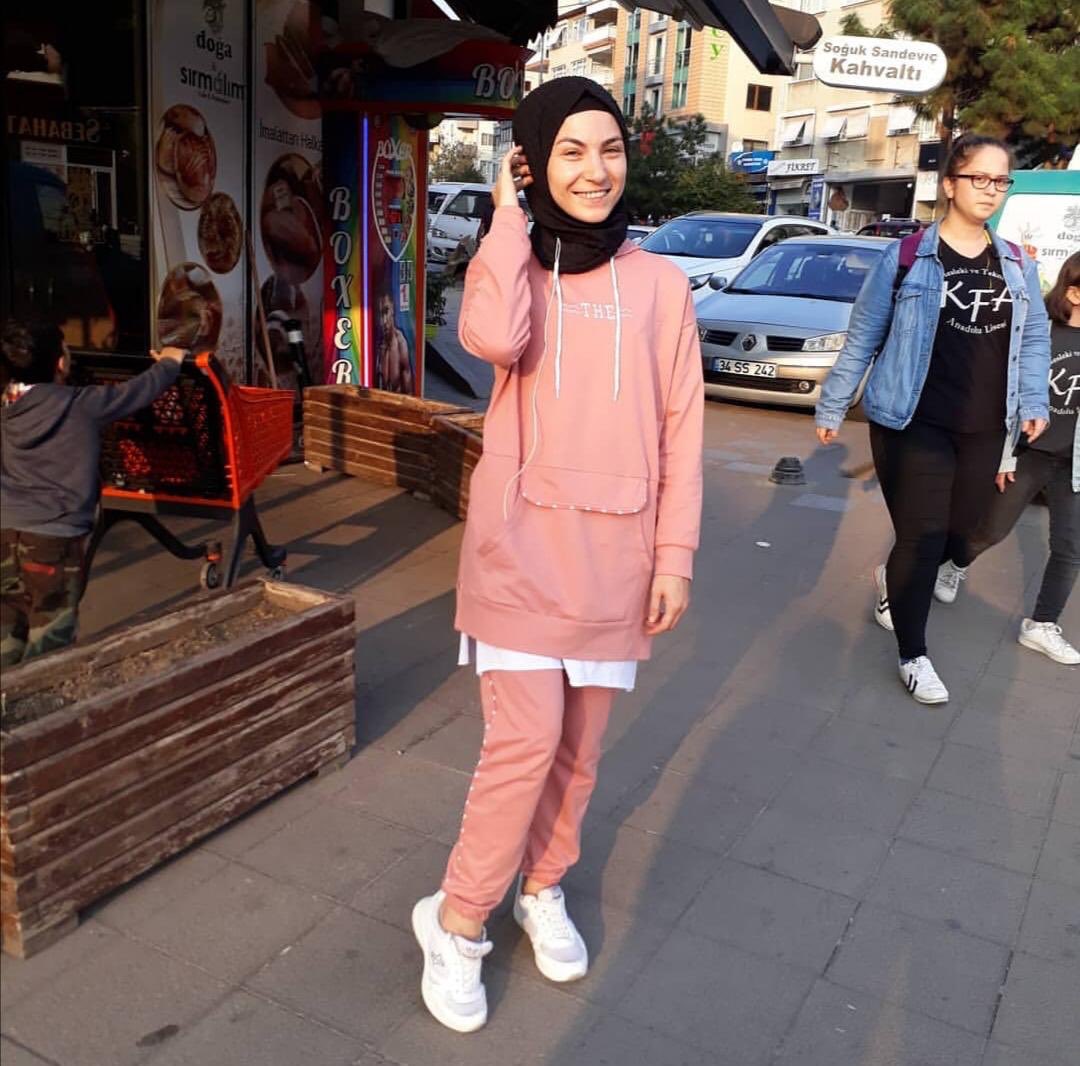 sibeleyla's tweet photo. Gezmelerdeyim ☺️ https://t.co/tYCxuRb0q8