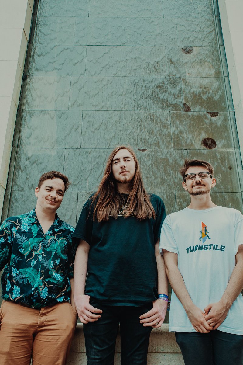 Hello! Unfortunately, I am no longer working due to losing my job, but this means I have a ton of free time to do promo/portrait shots while waiting for shows to start up again/job hunting! If you're in need of any of these, drop me a DM or an email (found in my bio!)✨