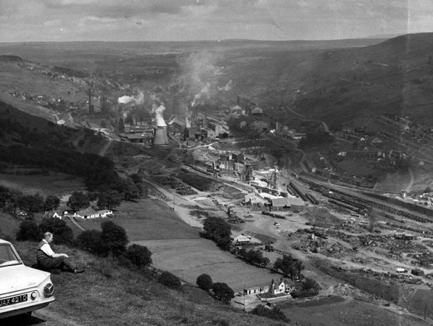 Between May and October 1992, an estimated 2 million people made a pilgrimage to the former site of a vast steelworks in the post-industrial town of Ebbw Vale.They came for a massive cultural festival, a celebration of Wales' green spaces… and the last of its kind.THREAD 