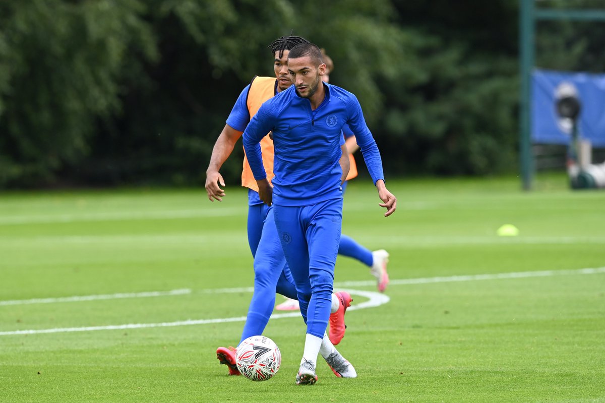 ChelseaFC's tweet photo. Hakim Ziyech got his first taste of training with the squad today! 💪 https://t.co/CDC7i7iMfe