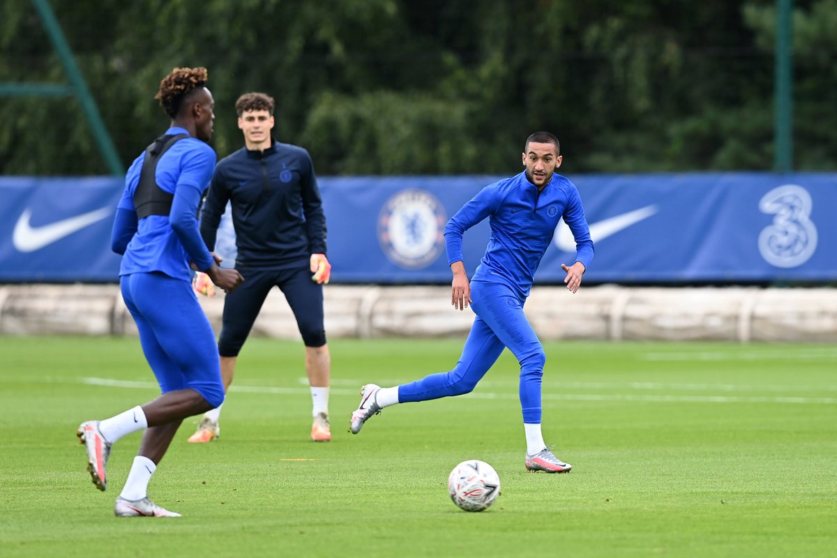 ChelseaFC's tweet photo. Hakim Ziyech got his first taste of training with the squad today! 💪 https://t.co/CDC7i7iMfe