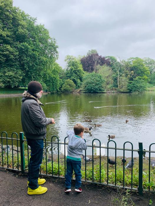badly_drawn_boy's tweet photo. Enjoying some father son time at the park 😊🦆 https://t.co/opkjC6uDde