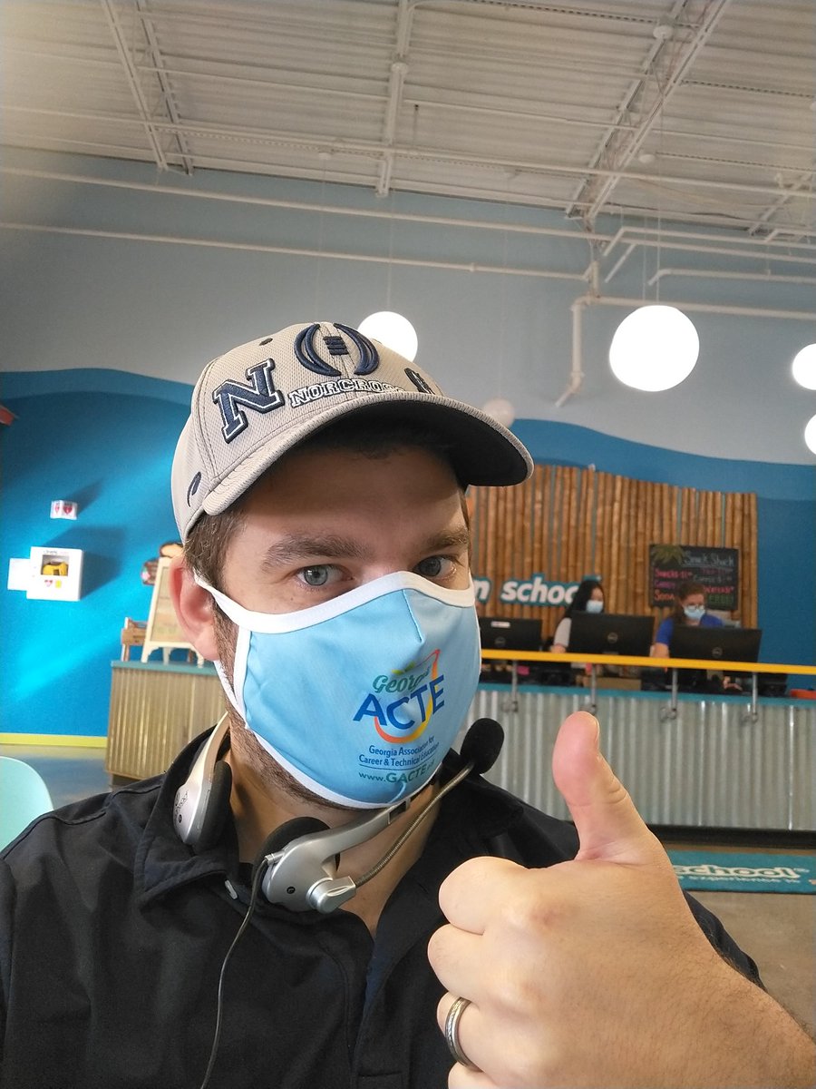 moodynomics's tweet photo. Attending while Mrs. Moody drove us to swim lessons and while my sons are at their swim lessons! Thank goodness for hotspots! @GACTE @GoldfishSwim #gcpscte #norcross #peachtreecorners https://t.co/AOjJxrTP1z