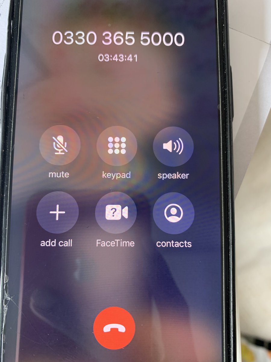Keeleyw88's tweet photo. @easyJet come on this is a joke!!!! I get youre busy but nearly 4 hours on hold? https://t.co/bTFnGaE5Ve