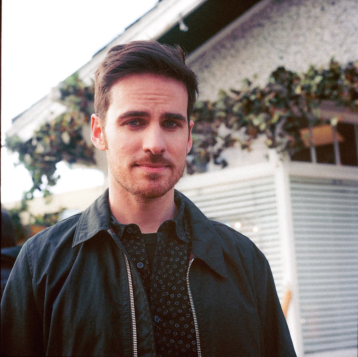 RaphaelSbarge's tweet photo. There were moments where I would be on set,look around &amp;think: Where AM I?! These are the most exquisite humans I have EVER seen. Exhibit A: Colin

@onceabcofficial #onceuponatime taken in the final days #onSet #BTS 

#portraitphotography taken on my #rollieflex #filmphotography https://t.co/9Qd17uXh14