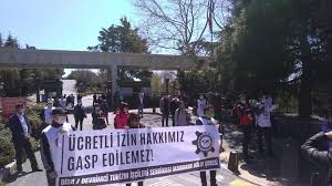 DevTurizmMrm's tweet photo. Pandemi sürecinde ücretsiz izne çıkarılan @UniBogazici
Sosyal Tesis çalışanı arkadaşlarımızın mücadelesini kazanımla sonuçlandı. 

Direne Direne Kazandık!

https://t.co/F3skdANZfH https://t.co/uT6EYJ4XSV