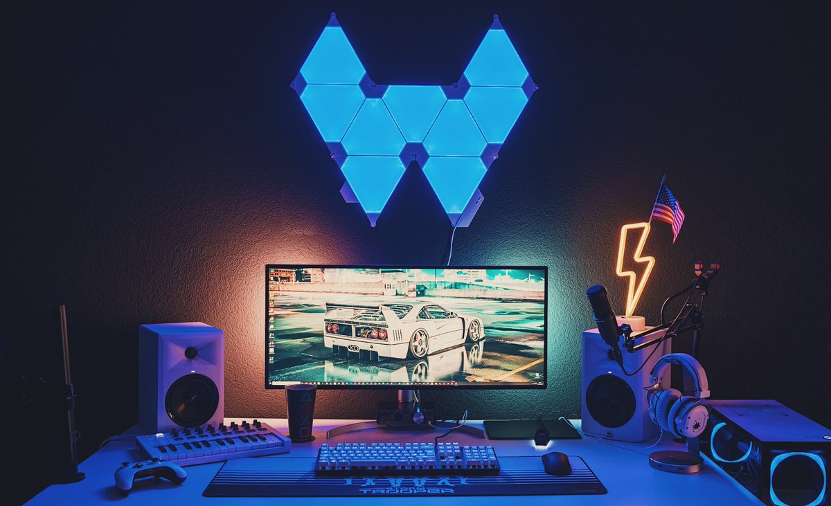 PsYtWeRk's tweet photo. Production 📸🎥 & Gaming 🎮🕹setup 😎
@Razer @PowerA @ArturiaOfficial @JBLaudio @ZoomSound @beyerdynamic @Satechi @AudioTechnicaJP @wacom @LGUS @Philips @nanoleaf @NZXT @paladone
•
#gaming #productionsetup #productionroom #filmmaker #photographer #setupwars #battlestation https://t.co/R2yUxEcZyQ