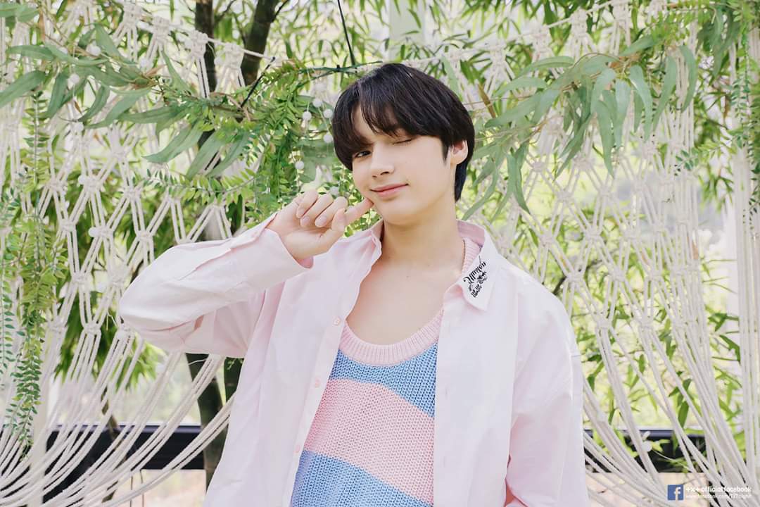 OneDream_TXT5's tweet photo. [#TXT_MBTI]

🐧

Transmisión de música // close-up // lindo // pingüino

#HUENINGKAI 
#SupportTXT
@TXT_members
(https://t.co/0u7lHnZDx3) https://t.co/KIqgUnjy3I