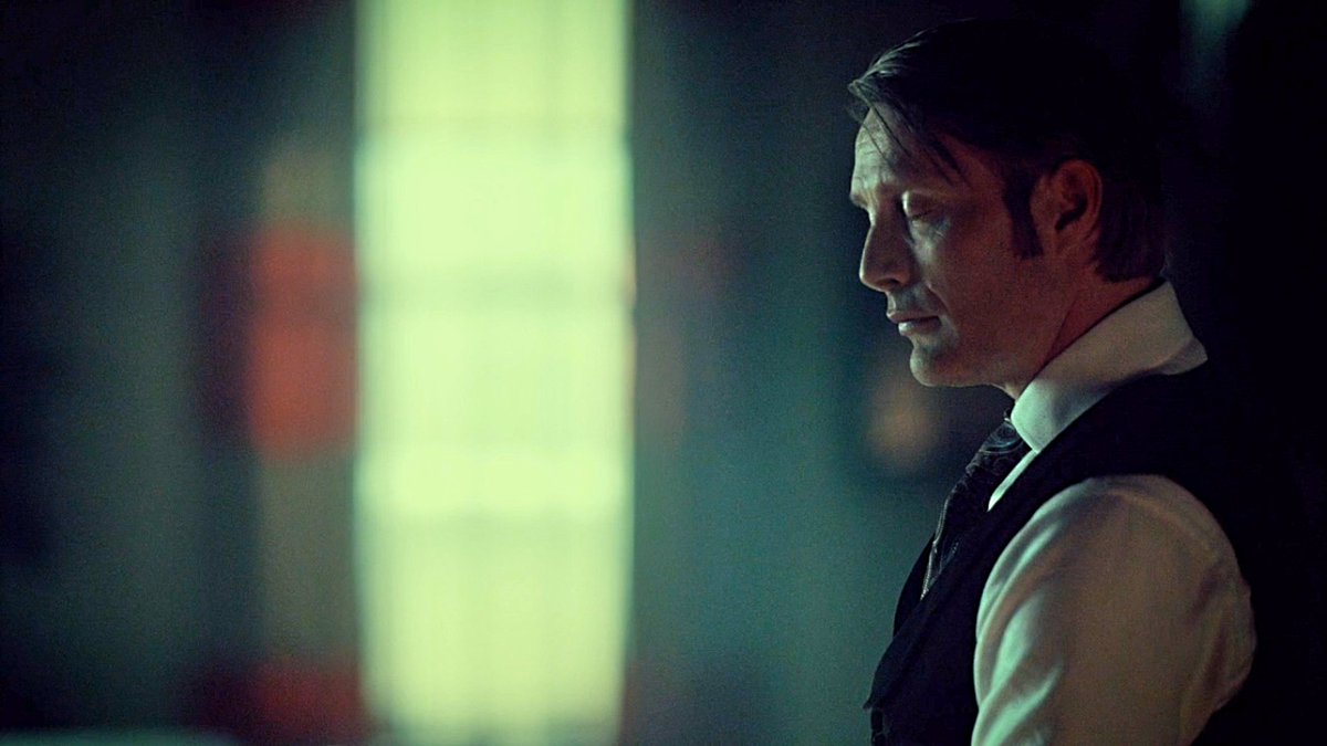 Will becoming perfectly comfortable with #Hannibal close enough to smell him