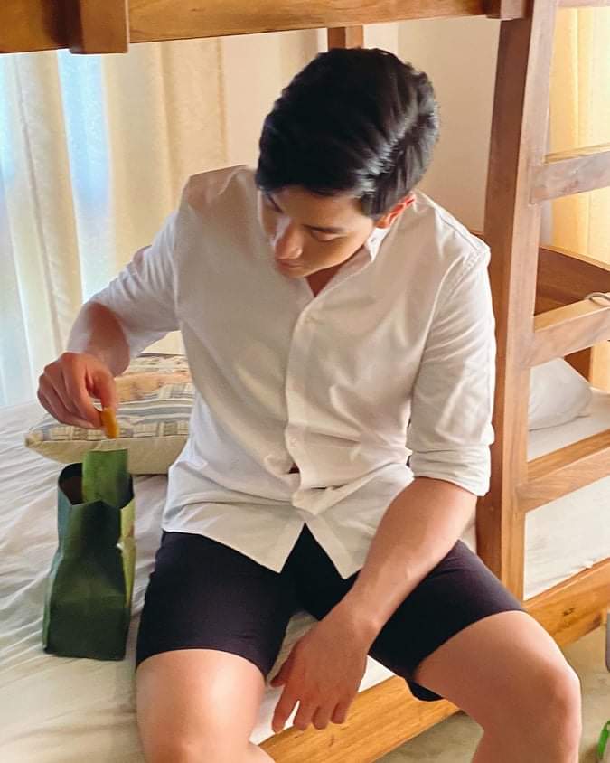 kimkimvitug_06's tweet photo. SER! Ampogi mo naman po😍ANG FREEESSHH!😎@aldenrichards02 sana all fresshh😍😄 Payat mo po siirrr😍😍Loveee youuuu po!!😘

#AldenRichards
#RoadTo10WithALDEN https://t.co/thzQ8HT9DV