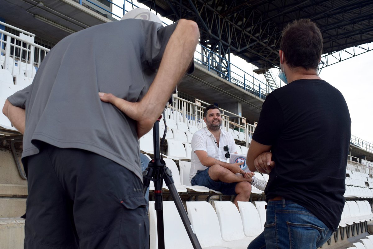 Lleida_Esportiu's tweet photo. 🗣️ En @Vallentins, aficionat del Lleida, protagonista al programa #OnzeTV3!

📍 Gravació realitzada el passat 25 de juny

👉🏻 https://t.co/WZfd0qAnLt

#LleidaEsportiu 🔵 https://t.co/zB5tEQ0tYk