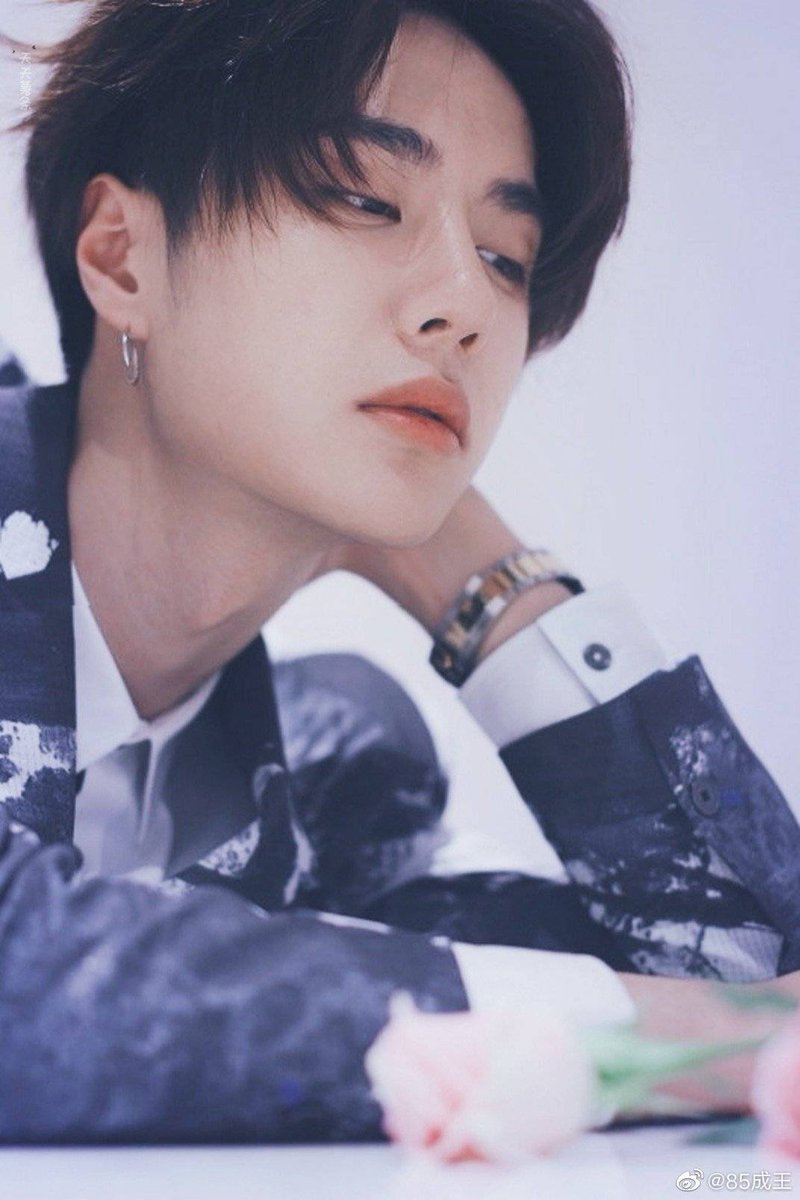 YizhanPics's tweet photo. #WangYibo #WangYibo王一博 #王一博 https://t.co/6lf83dpvzs