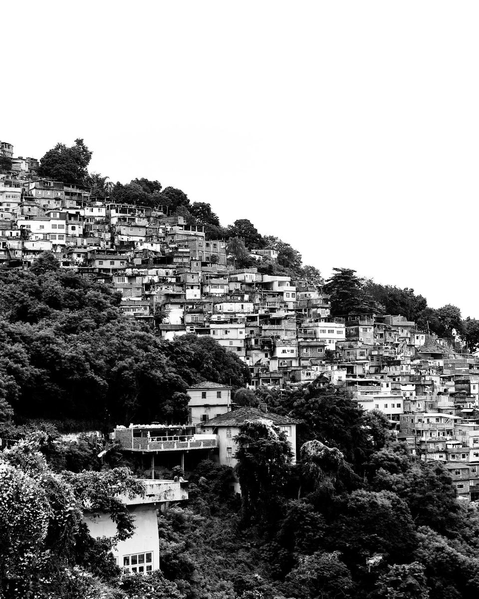 UTJournal's tweet photo. "The poor build communities to meet their needs. As needs change, the communities are adjusted to meet those needs. As the lives of the poor improve, so does their community."
(Slums Reimagined by Aaron Smith)
#IJUT #UTJournal #urbanstudies #missiology #seminary #theology https://t.co/FcuRZKkFKP