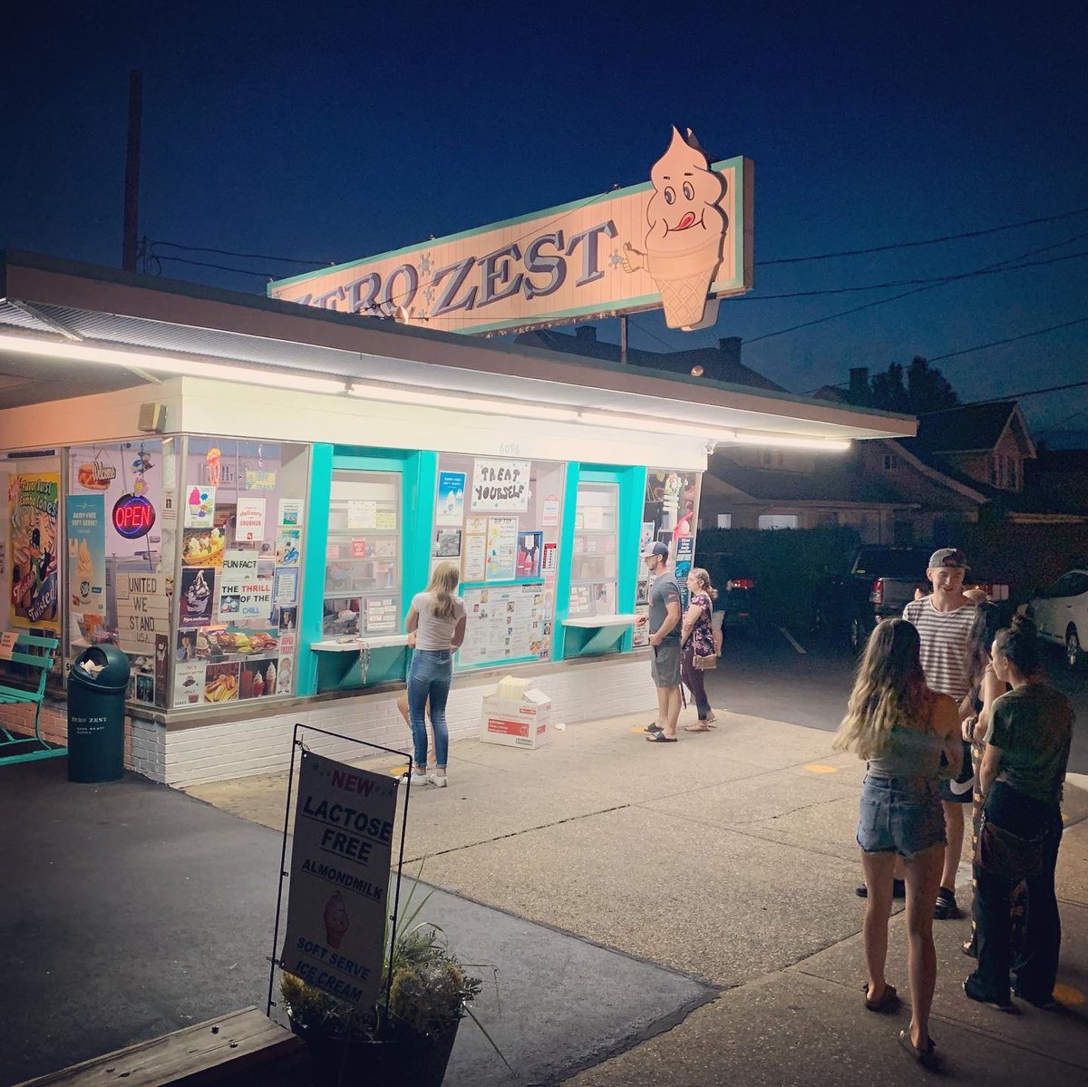 Laura DeMarco tweet media