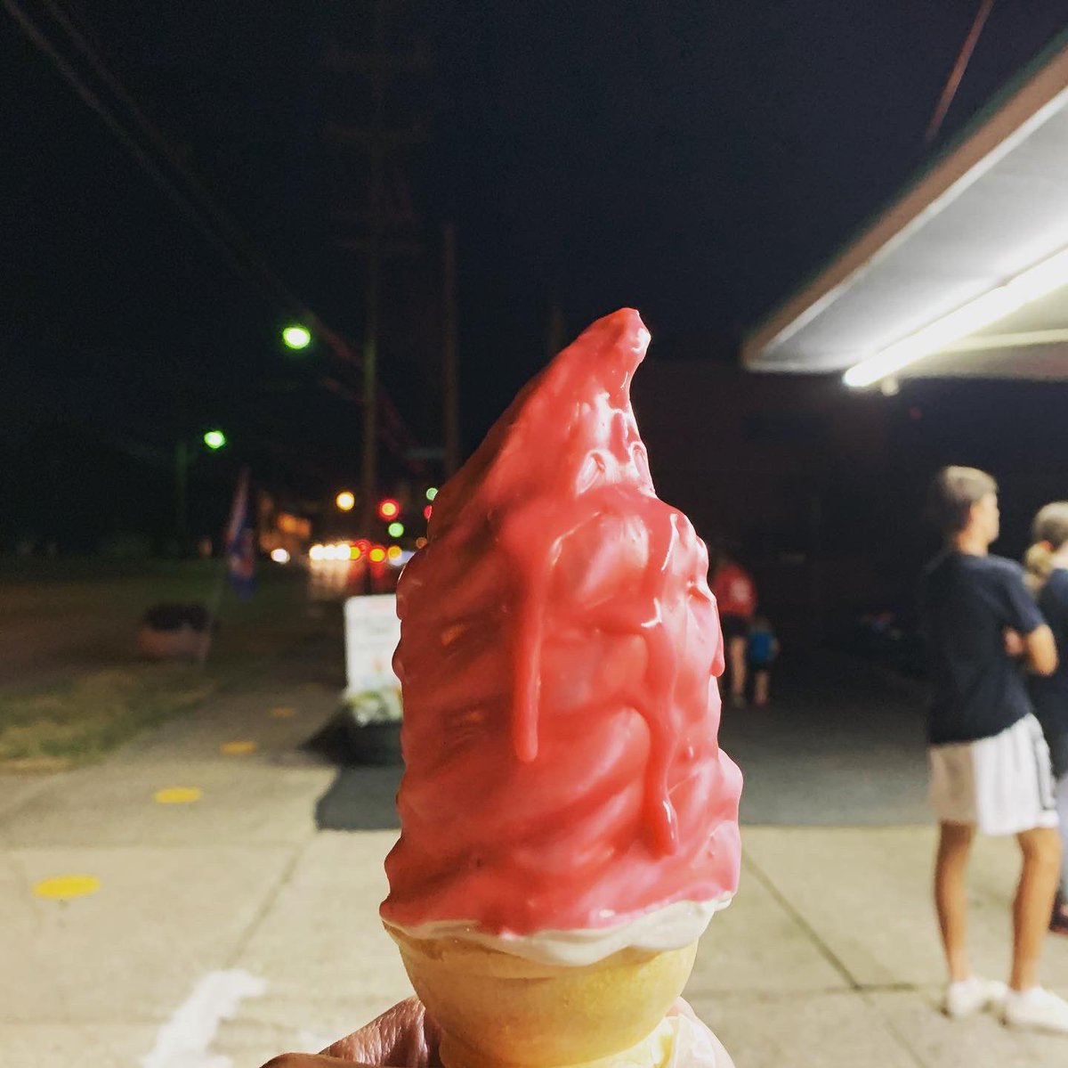 Laura DeMarco tweet media