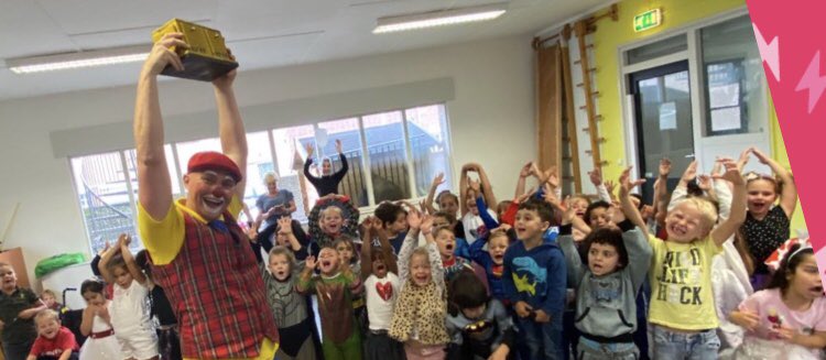 CoCodeClown1's tweet image. Feest op basis school de boemerang 🎉🎉🎉