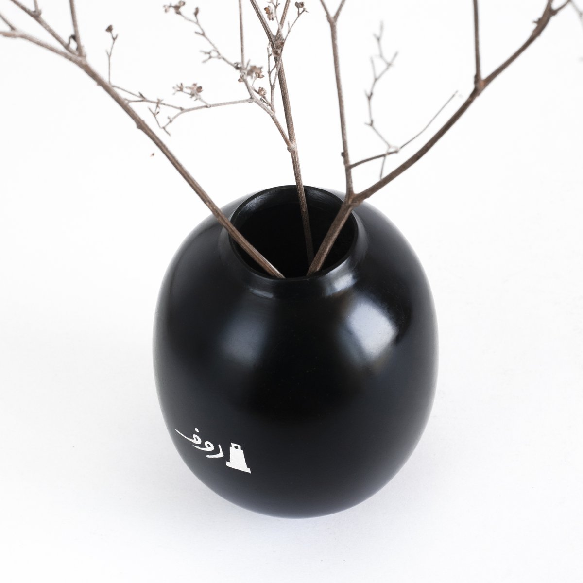 hauptbahnhof's tweet photo. as an experiment in celebrating its provenance, the new #bidriware ROUF VASE prominently features its maker's signature (mohd. abdul rouf) next to an icon of a prominent historical monument in his neighbourhood. available only at: https://t.co/riein3Z3ql #towithfrom https://t.co/wYaRCgkDTY