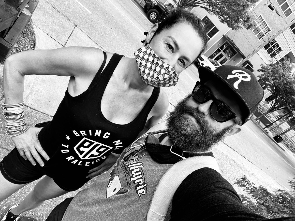 oakcitydylan's tweet photo. @MLBRaleigh vibe is real in #Asheville @BhramariBrew! Ducking in for a Unicorn Death Wish during a brief rain.
.
#vacayfeels #ashevillenc #collabnc #ncbrew @karlabouterse https://t.co/6a1Fnn7cHQ