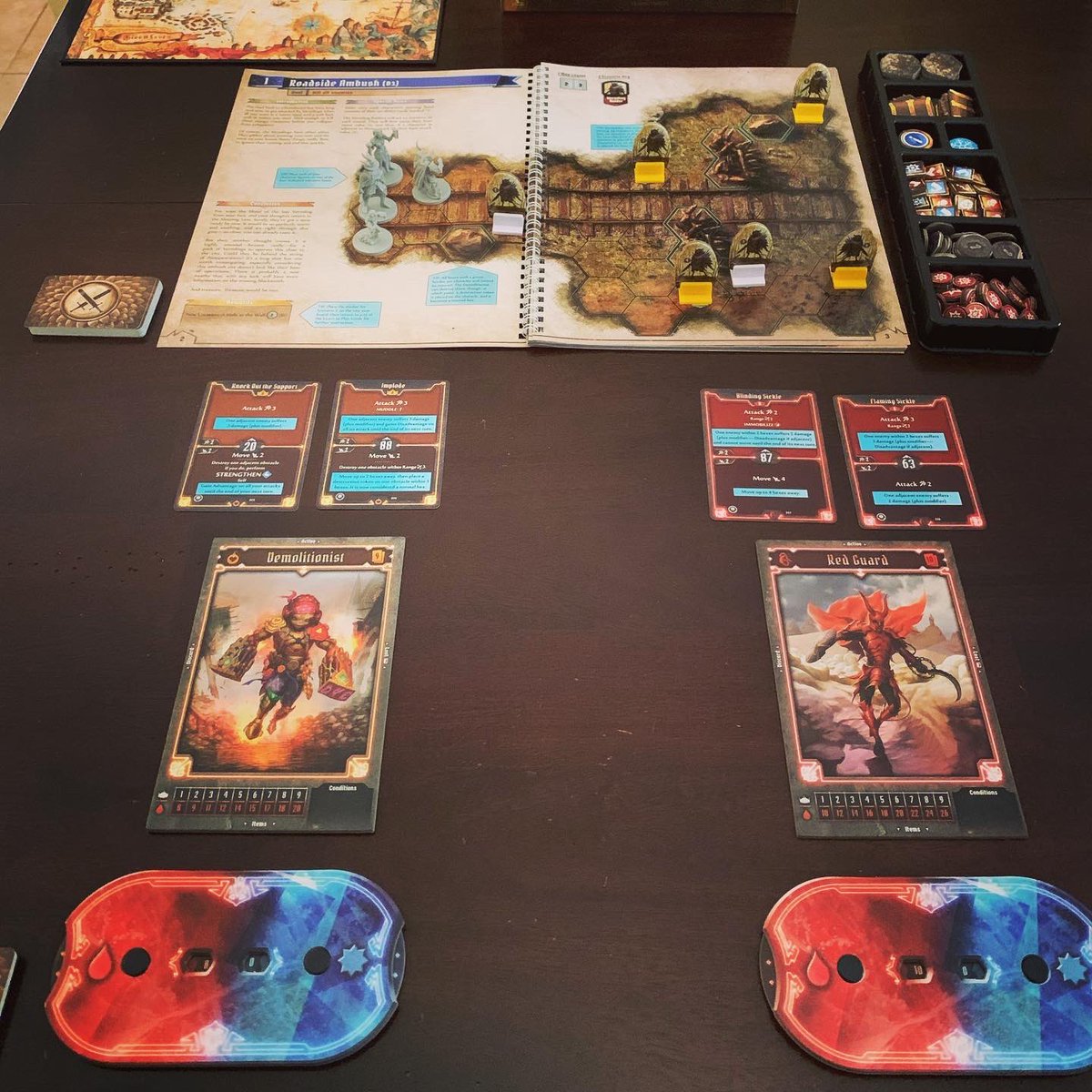 LostGravityGms's tweet photo. I am beyond excited to start exploring the seedy town of Gloomhaven again with Jaws of the Lion by @Cephalofair
Do you have a favorite class from Jaws of the Lion?
#lostgravitygames #boardgames #games #jawsofthelion #gloomhaven #cephalofairgames #vermling https://t.co/wmidKdxmc5