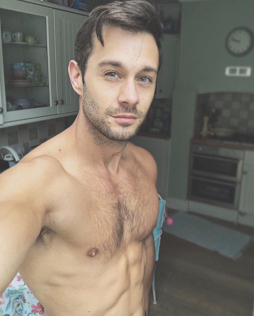 A_Phillips20's tweet photo. Don’t wait for the perfect moment, take the moment and make it perfect!🙌🏽

Have a good day guys 😘 https://t.co/DAR1FvalDI