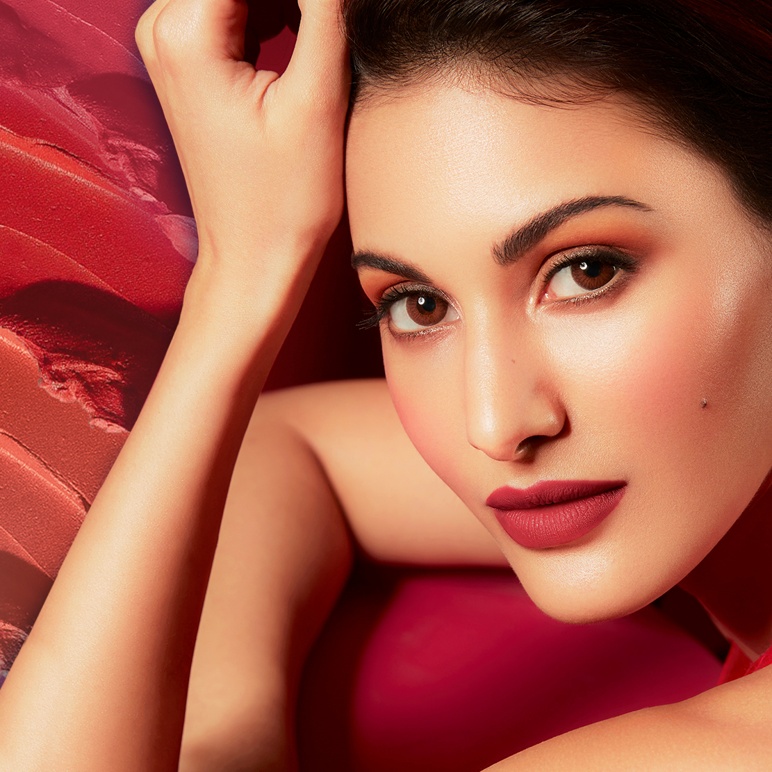 serycosmetics's tweet photo. Sery Capture D' Matte Lasting Lip Color featuring the ultimate plush-matte look. @amyradastur93

Complement all your moods with 18 high pay-off colors.

Check them out at https://t.co/aRzk2gBejL 

#GetSetSery #OnTheMove #SeryCosmetics #StickOnTheMove #StickMakeup #MadeInIndia https://t.co/zYcGmm44vB