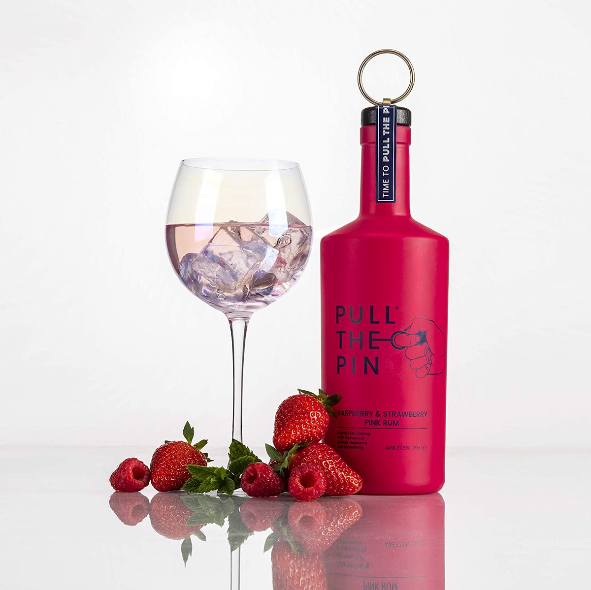 BhamRumFestival's tweet photo. This pink rum is flowing with flavours of British raspberry and strawberry. This fruit-forward rum is juicy and vibrant, making it a great summer drink. Perfect as a long drink, pin and tonic or a delicious addition to classic cocktails.

@dinehub_bham #BRF20 #Rum #Drinksbusiness https://t.co/Wbm2hHSLfk
