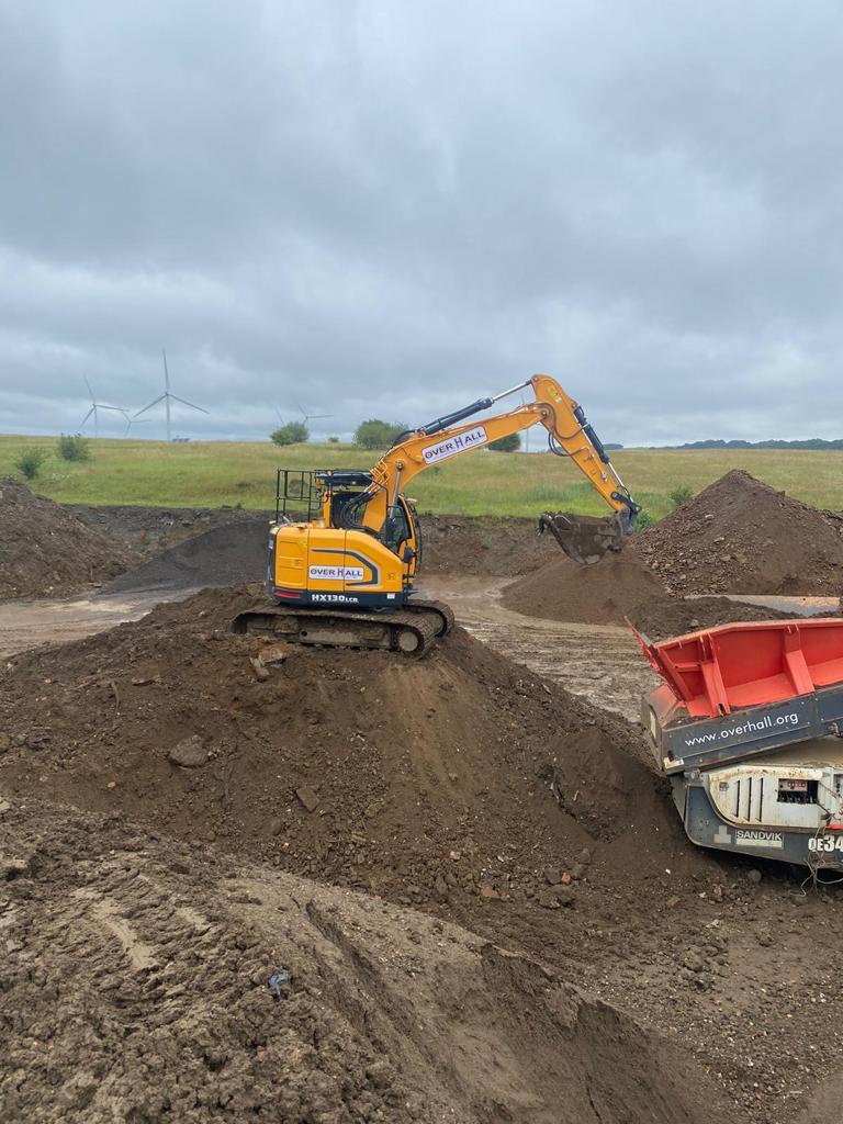 victorfinance's tweet photo. Pictures of just 2 of the 4 machines recently funded for Overhall Contractors. A relationship stretching over 25 years. Many thanks for the continued business Nick and Josh Hubbard https://t.co/iUKwMQloe7